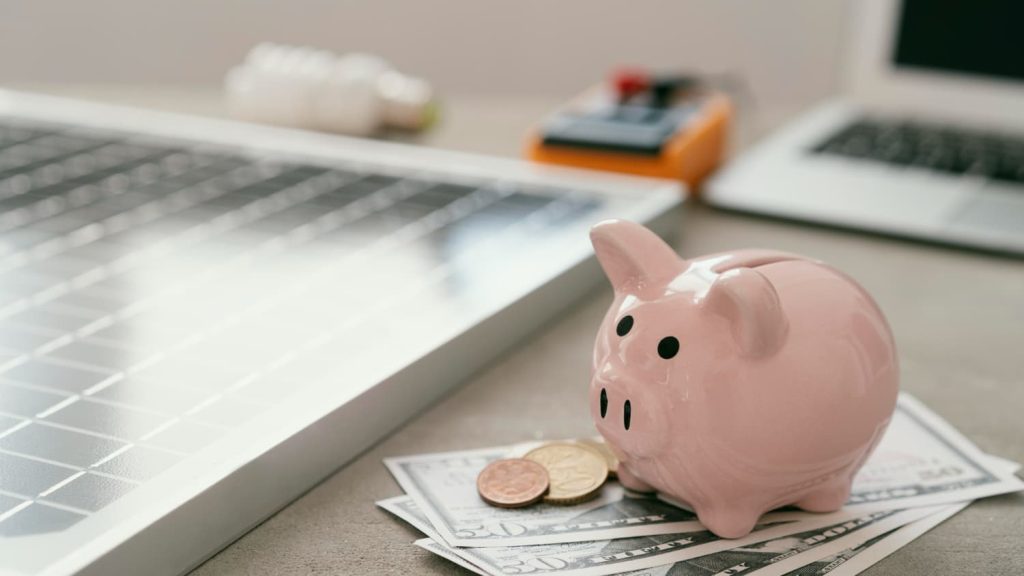 ahorrar con placas solares